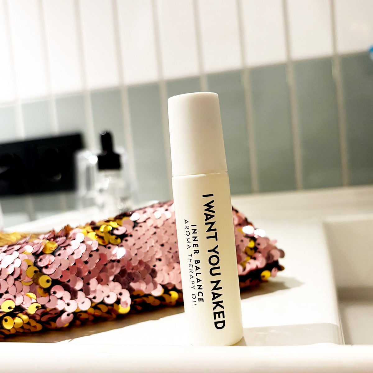 i-want-you-naked-inner-balance-aroma-l-roll-on-10-ml image 3