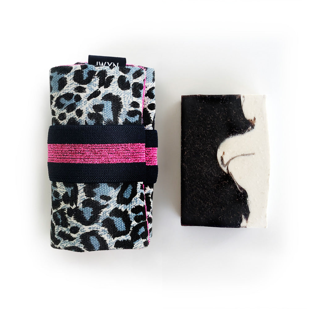 i-want-you-naked-lola-soap-to-go-set-seifentasche-feste-seife image 2