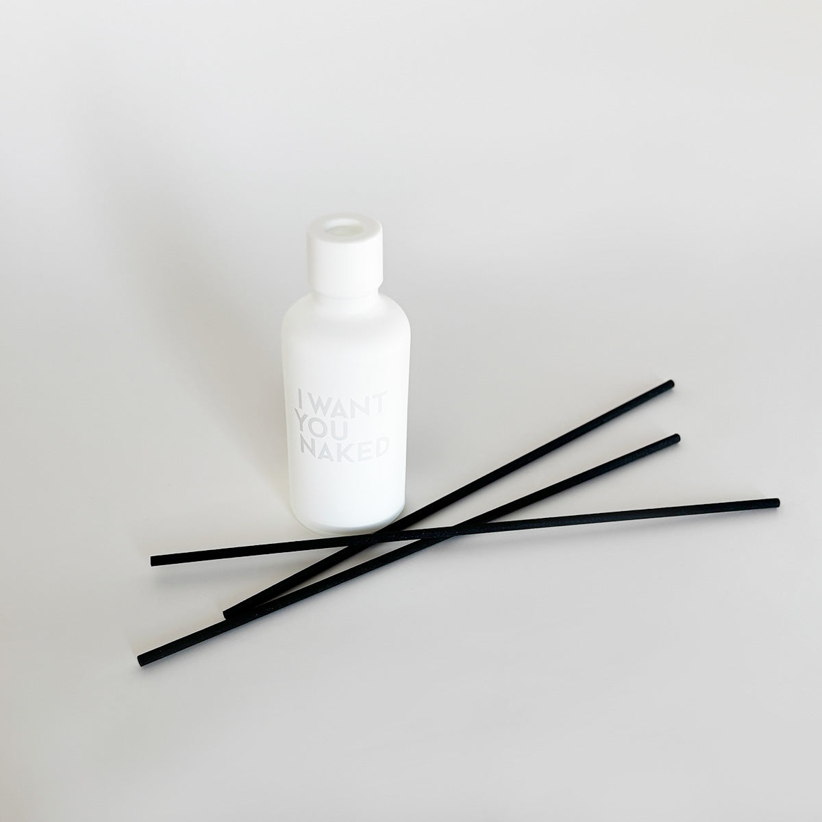 i-want-you-naked-good-karma-raumduft-50-ml-st-bchen image 2