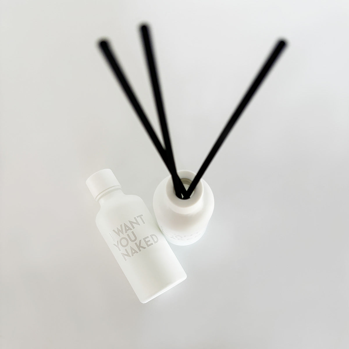 i-want-you-naked-good-karma-raumduft-50-ml-st-bchen image 3