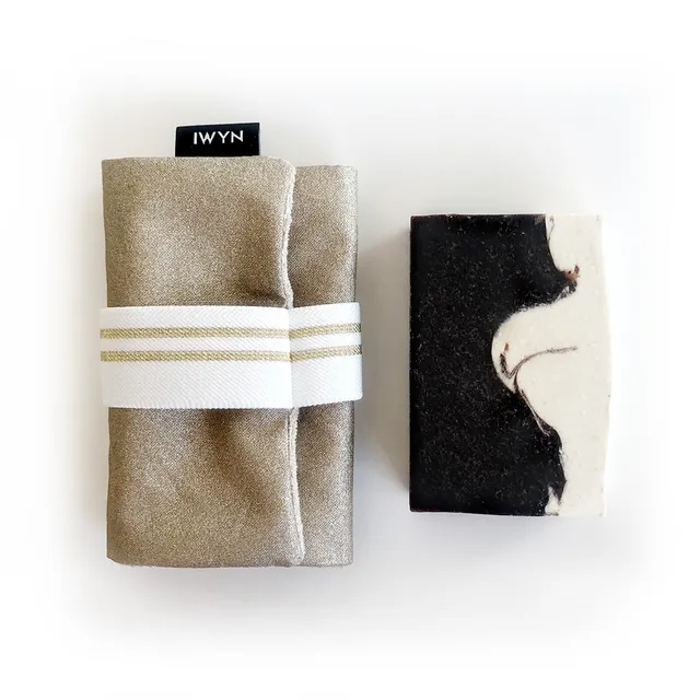 i-want-you-naked-jill-soap-to-go-set-seifentasche-seife image 1