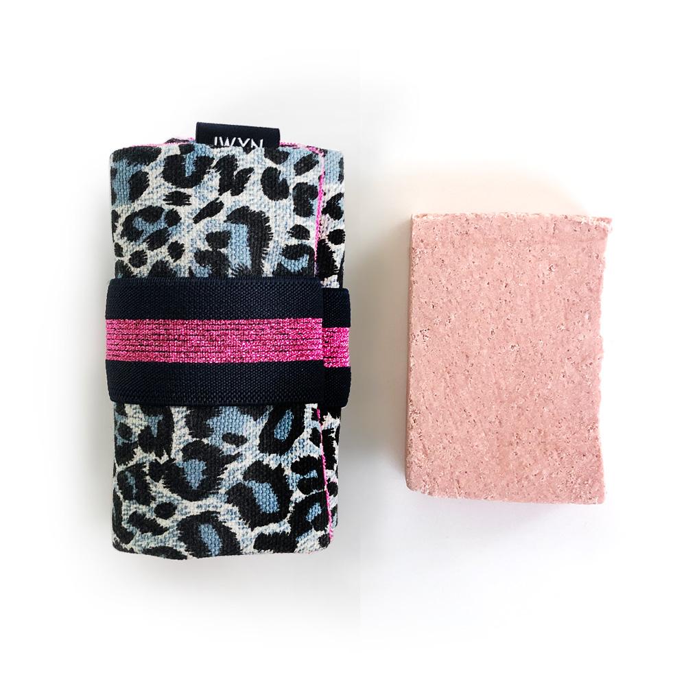 i-want-you-naked-lola-soap-to-go-set-seifentasche-feste-seife image 1